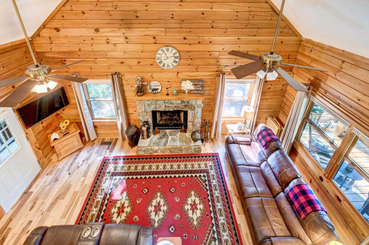 Waynesville Cabin With Covered Deck And Fire Pit! Lake Junaluska Zewnętrze zdjęcie