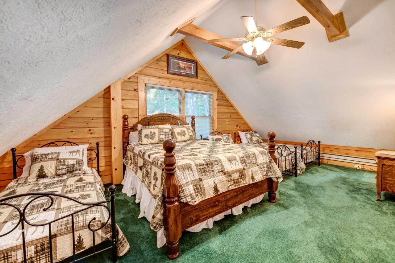 Waynesville Cabin With Covered Deck And Fire Pit! Lake Junaluska Zewnętrze zdjęcie